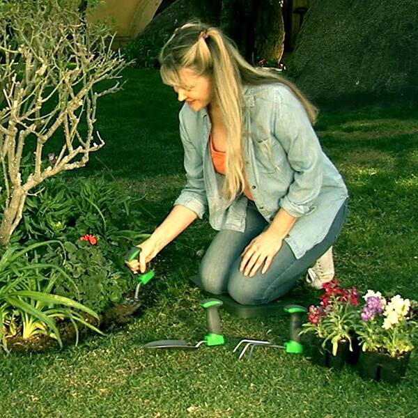 Lightweight Gardening Tools for Elderly: Easy to Use and Handle