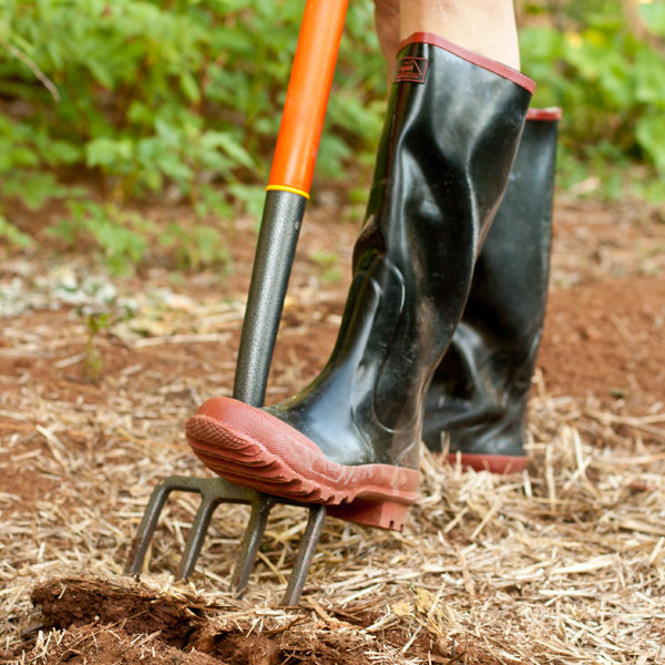 Top-rated long handled gardening tools: Find the perfect tools for your garden