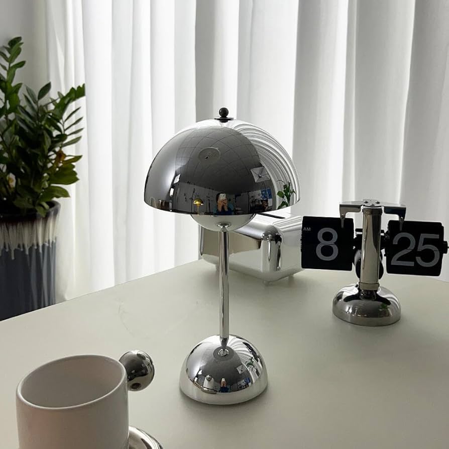 Illuminate Your Space with the Elegant &Tradition Flowerpot Lamp