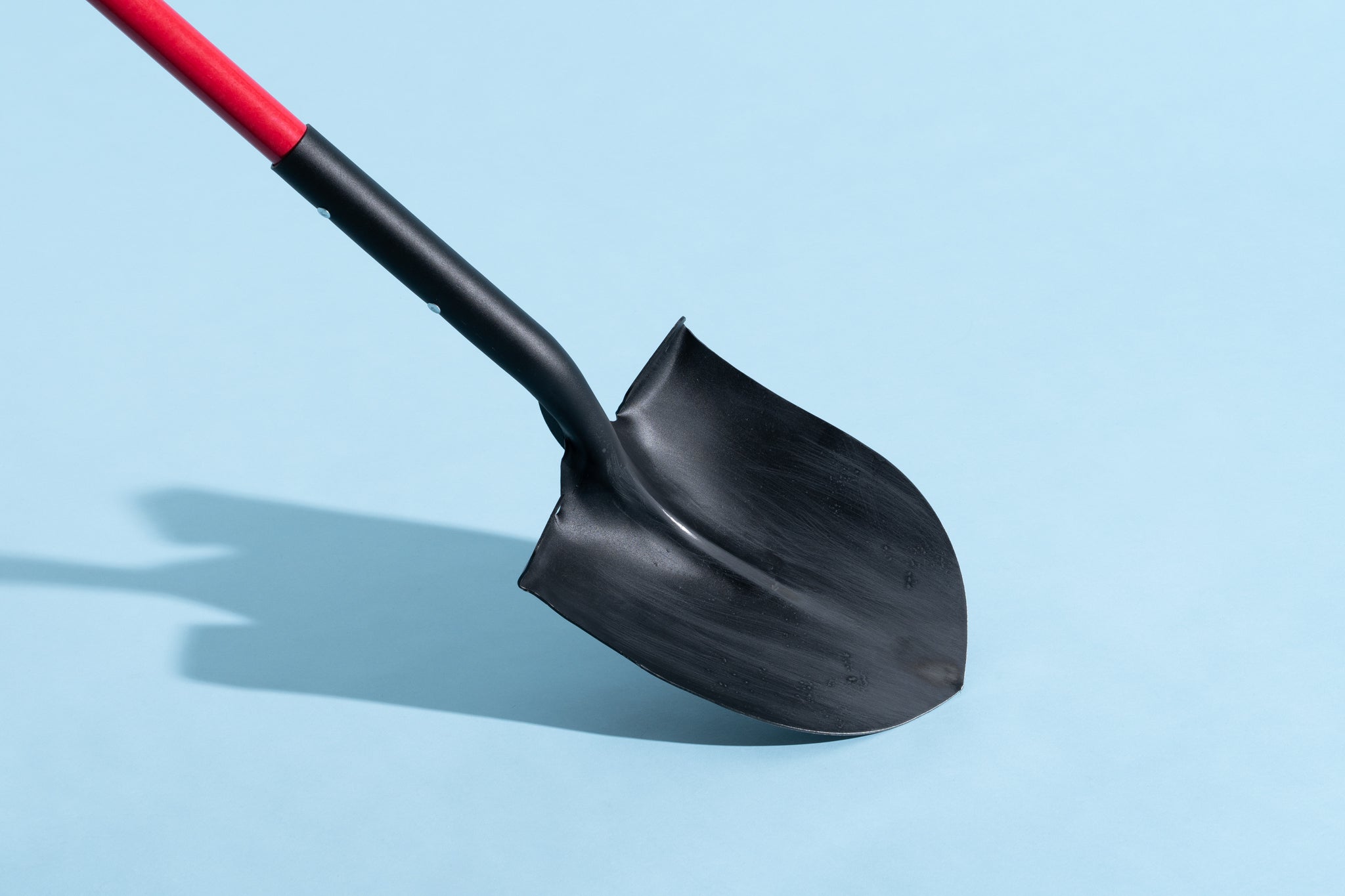 Short Handled Shovel Reviews: Pros, Cons, and Best Picks