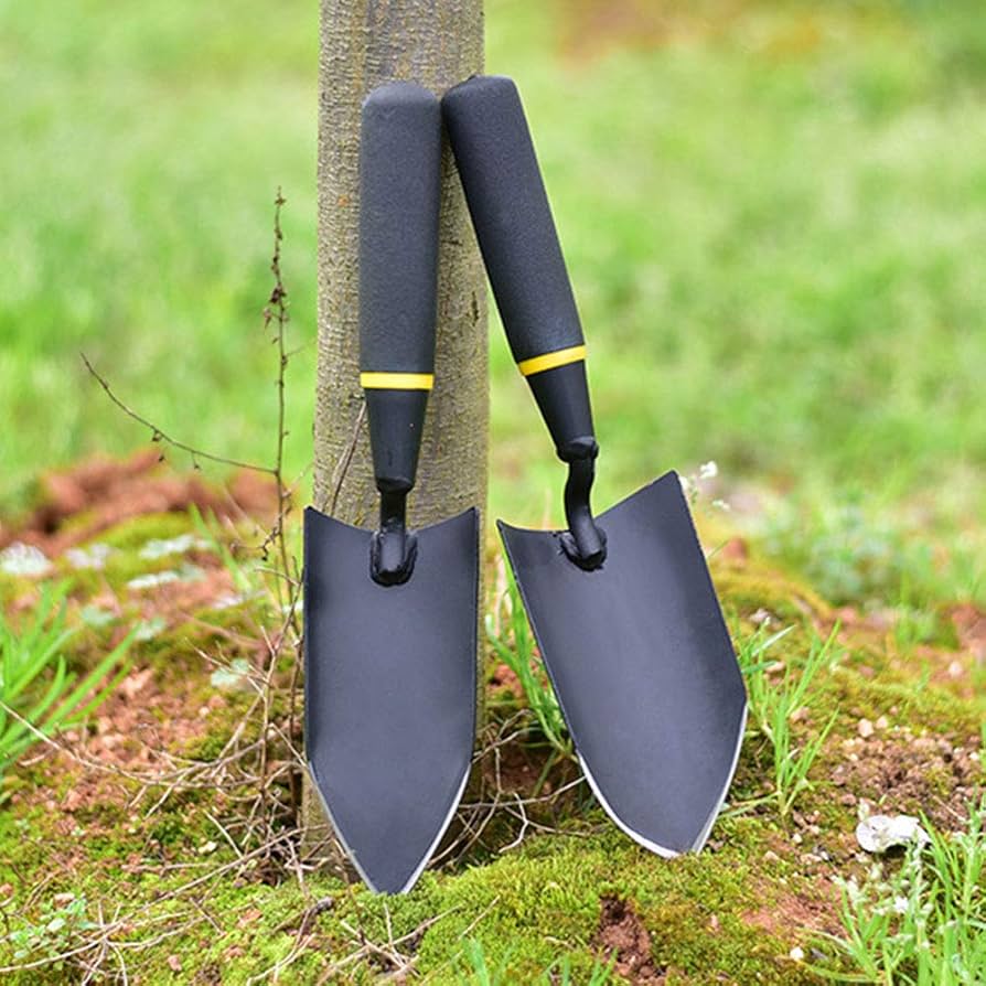 Landscape Shovels for Every Gardener (From Heavy-Duty Digging to Light Planting and Weeding)
