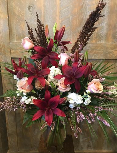 Where to Buy the Most Beautiful Maroon Flowers Online or Locally