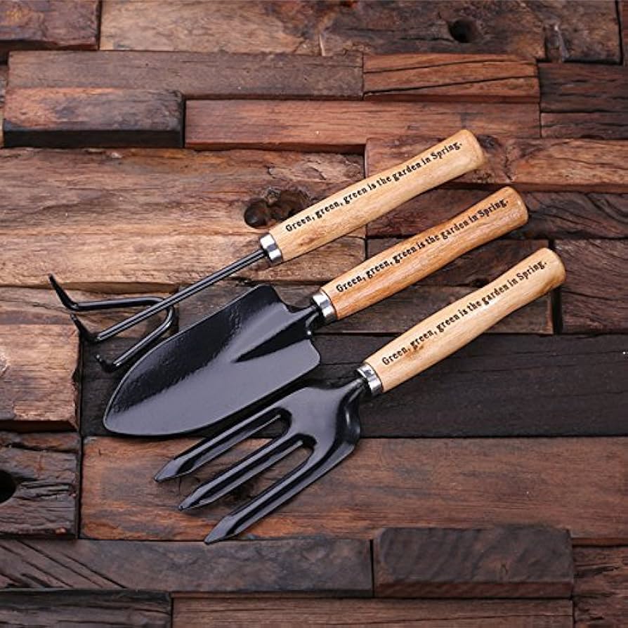 Custom Gardening Tools: Where to Find Unique Tools Online