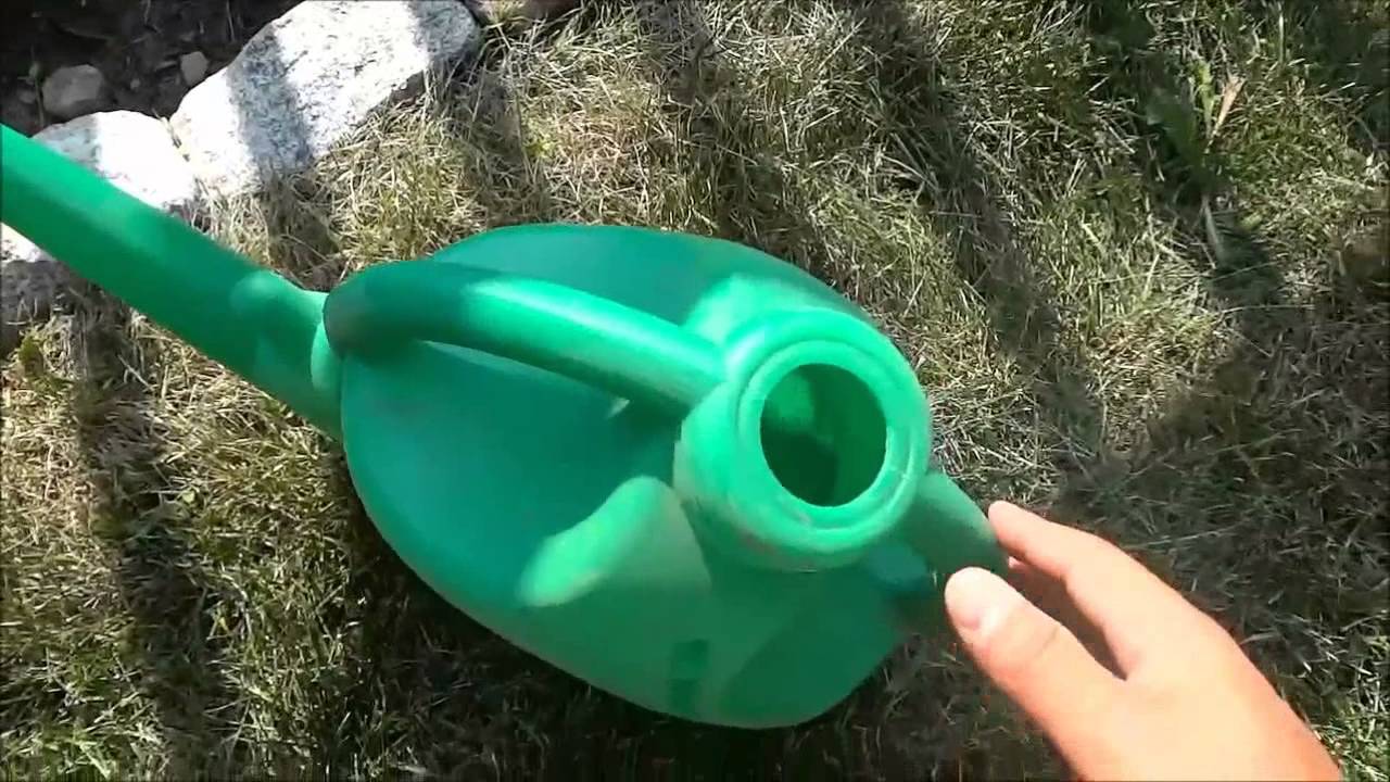 Using a 13l Watering Can: Tips for Easy Gardening