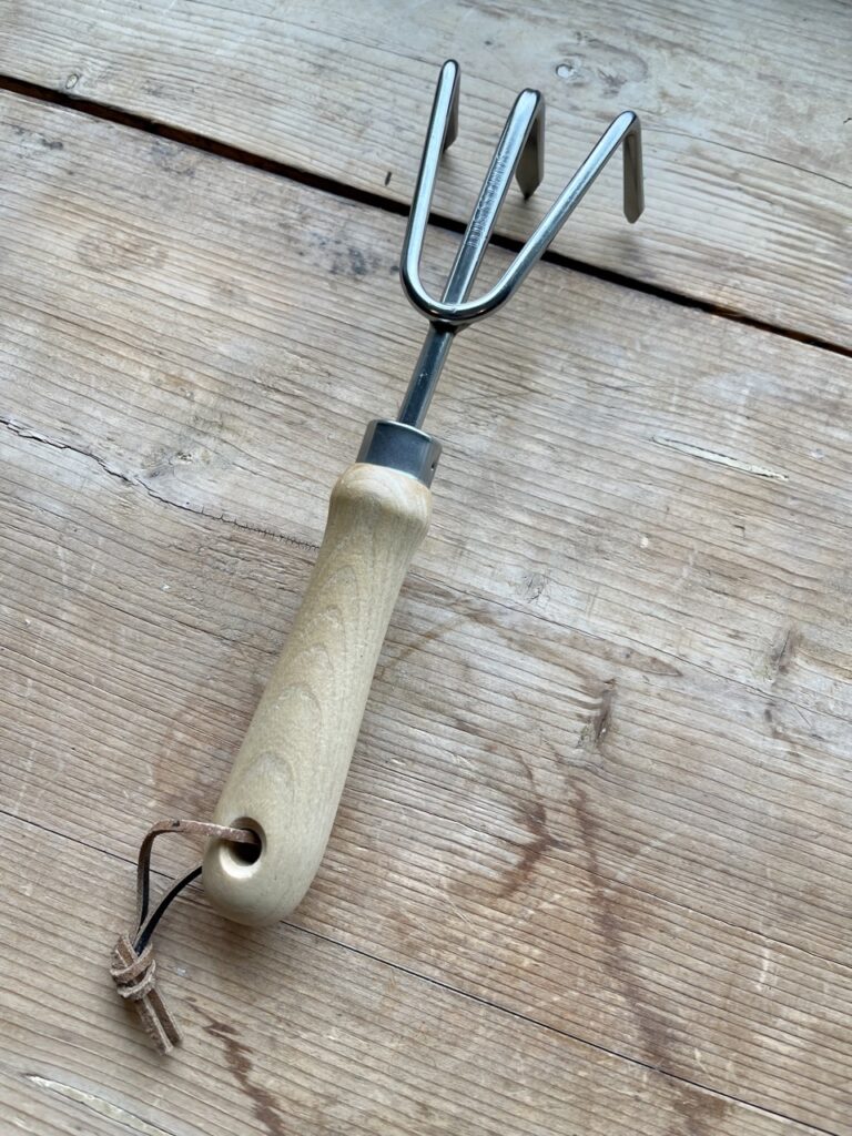 Gardening Tools Hand Cultivator: Choosing the Right Tool Guide.