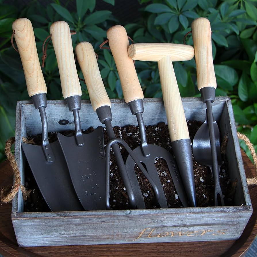 Japanese Gardening Tools: Get the Authentic Look Easily!