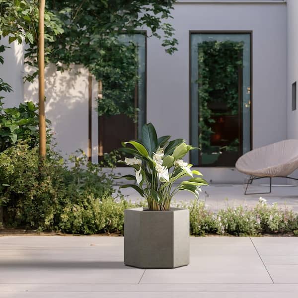 Lightweight Large Planters: Make Decorating a Breeze!