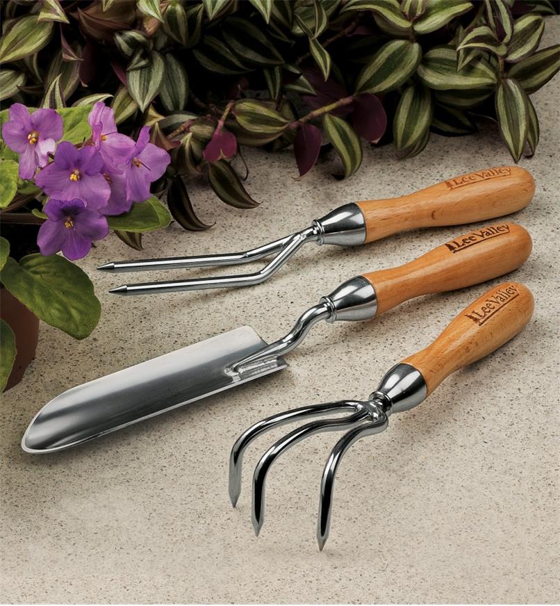 Where to Buy Lee Valley Gardening Tools? (Best Deals & Offers)
