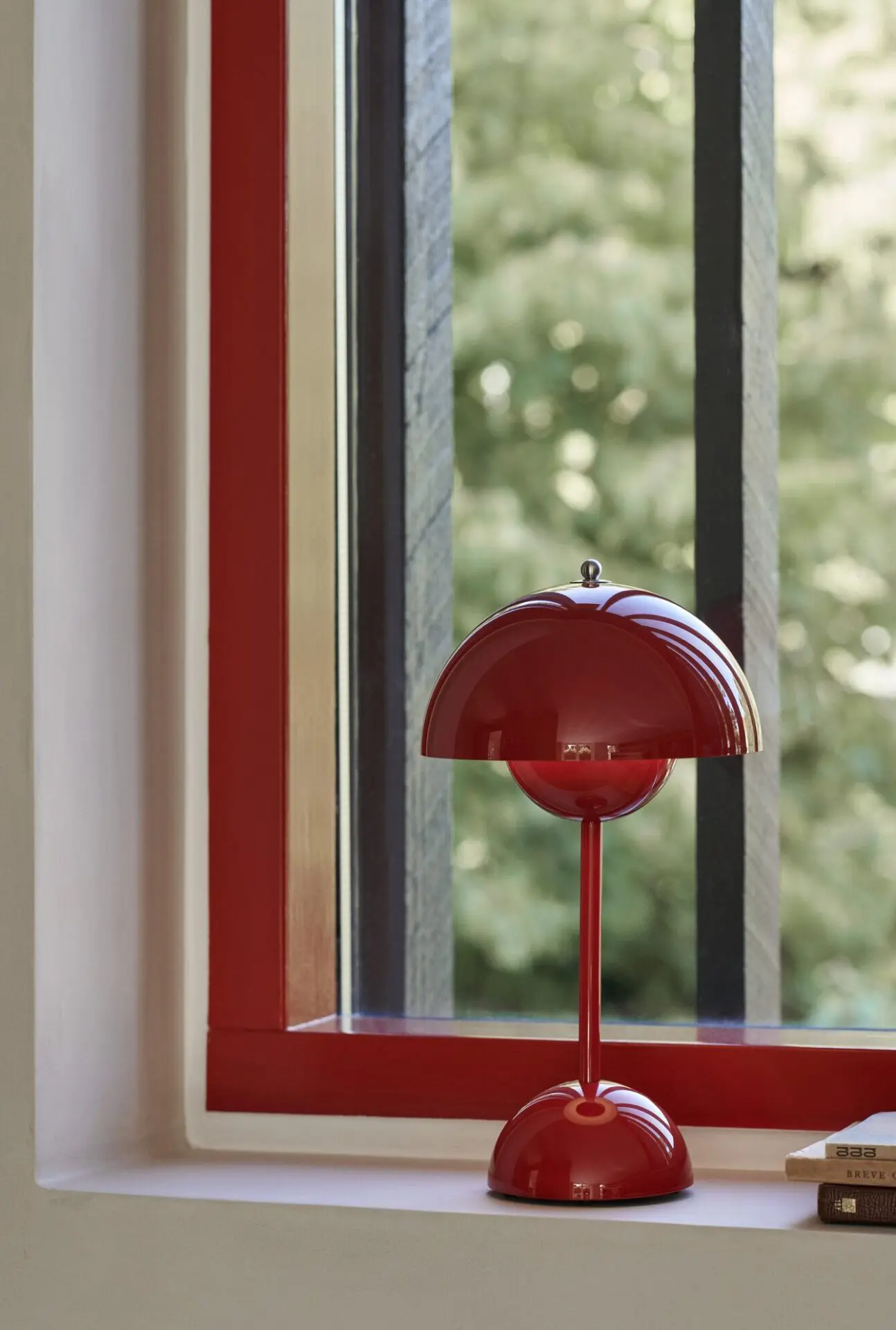 What is the Verner Panton Lamp Flowerpot? Discover this iconic Danish design classic for your home.