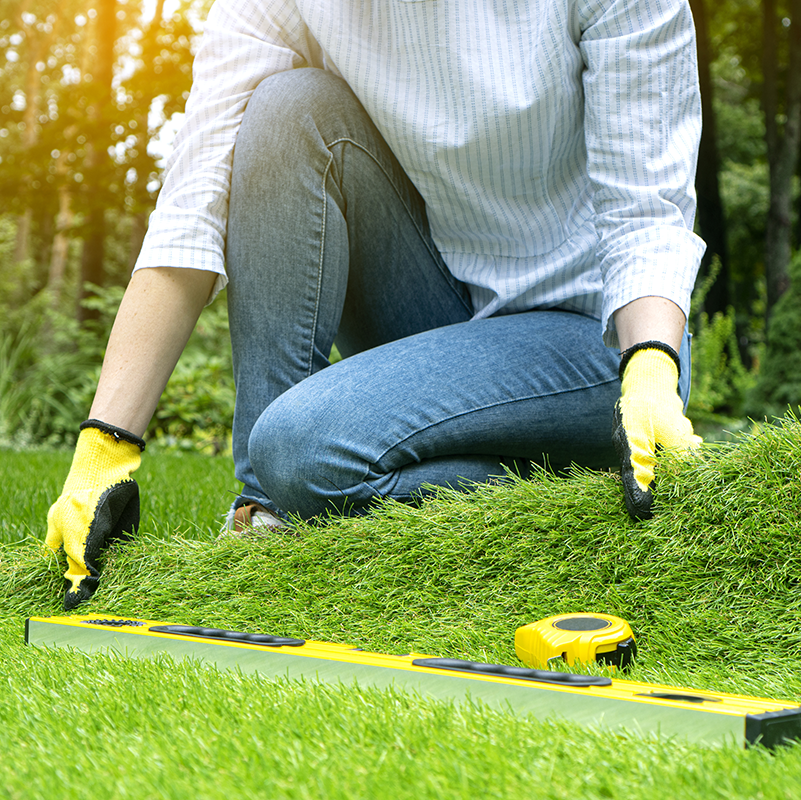 Learning how to install artificial grass on soil? Avoid common mistakes with our expert tips.