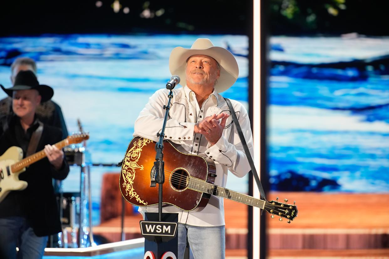 Any famous people with CMT disease in Hollywood? Uncover well-known actors and talented musicians who have CMT.