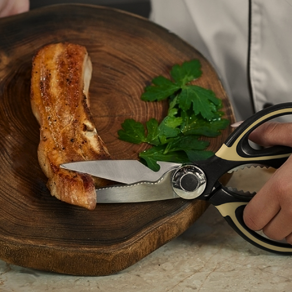 What are the common uses for small scissors at home? Discover their versatility for everyday cutting tasks easily.