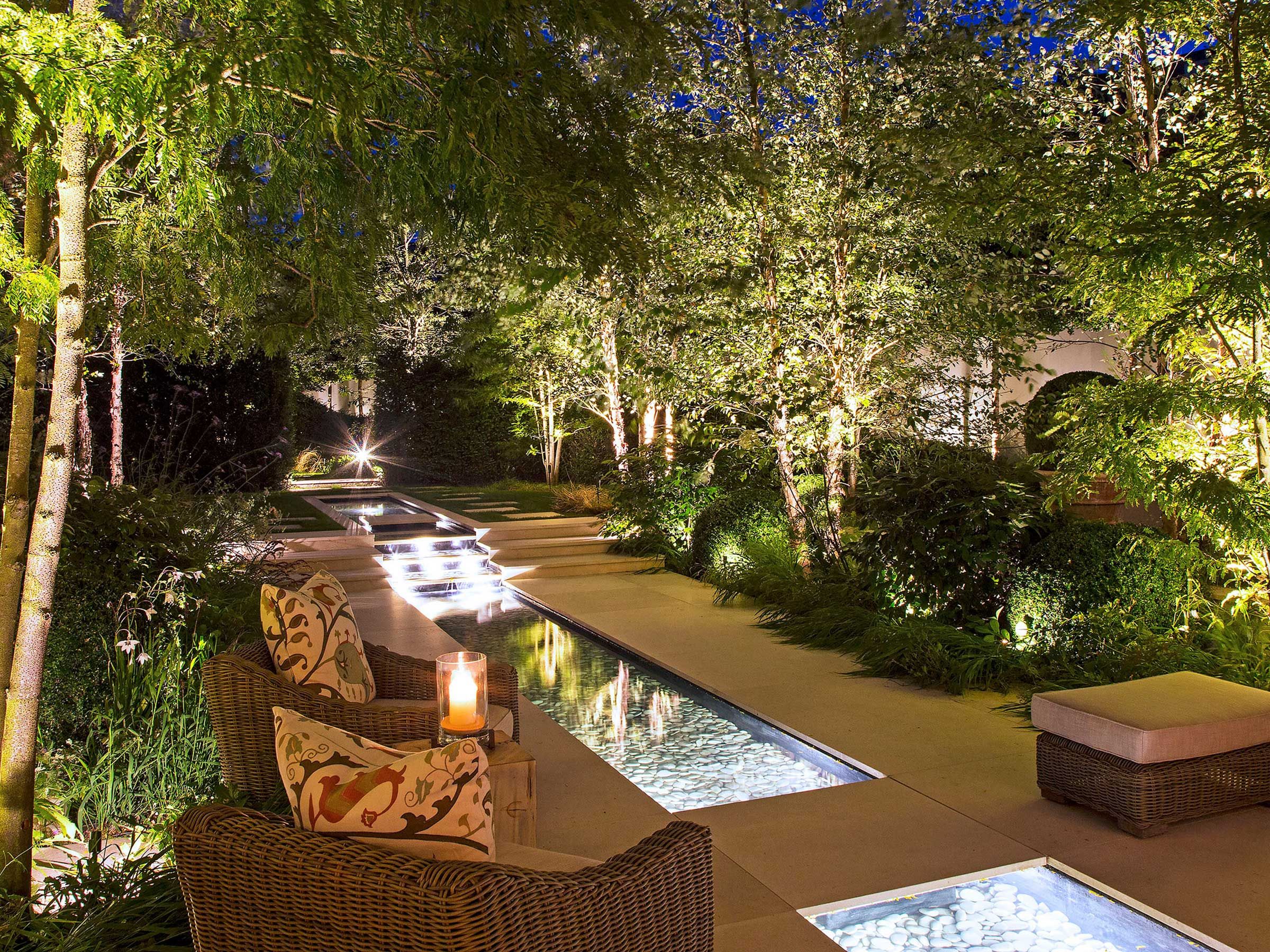 What are the coolest flowerpot led designs? (These styles will make your patio awesome)