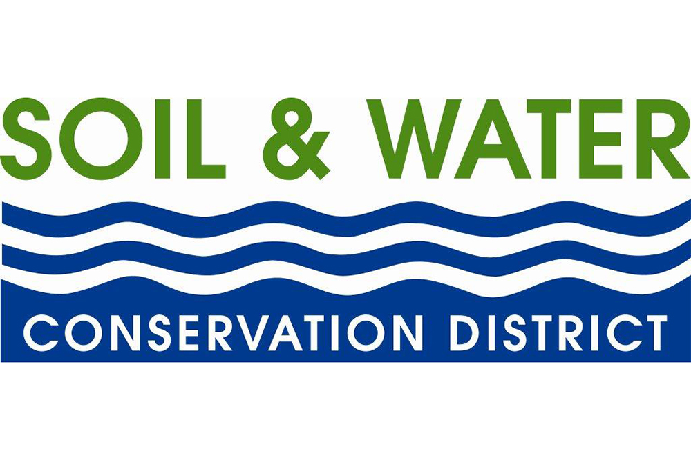 What services does the Pender County Soil and Water Conservation District Supervisor offer? See how they assist landowners.