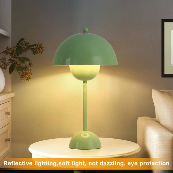 What kind of plants suit a flowerpot table lamp? Find the best green buddies for your light!