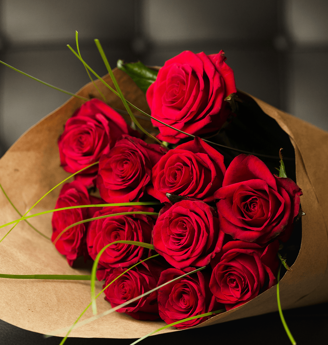 Flowers in Heart: Rose or Tulip? Pick Your Favorite Symbol